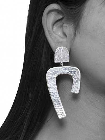 Fascinating Textured Earring