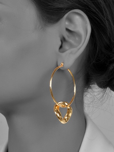 Lavaliere hoops