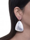 Penzolare White Earring